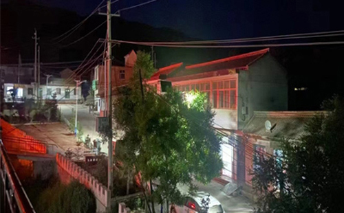 都兰太阳能路灯防雷接地做法详解